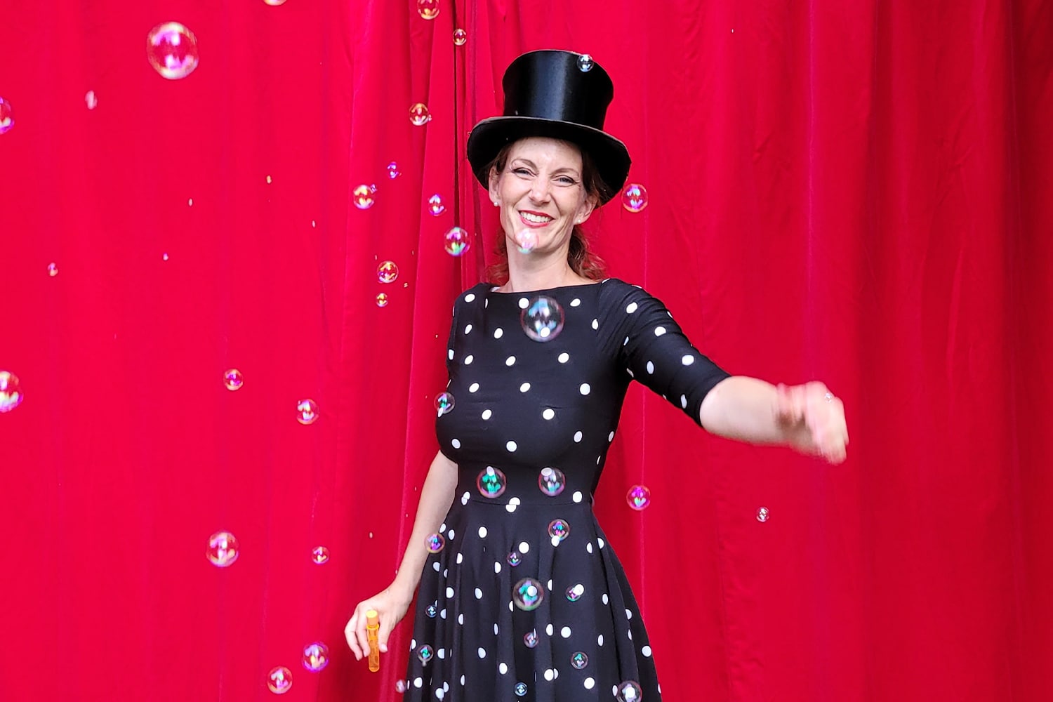 Zauberin Johanna Lux auf der Bühne